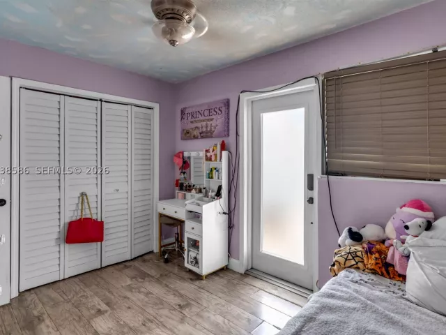 Продажа дома по адресу 3510 SW 87th Ave - фото 8869453