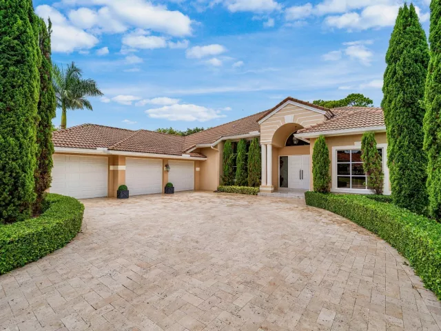 Продажа дома по адресу 1697 Mayacoo Lakes Boulevard - фото 9042171