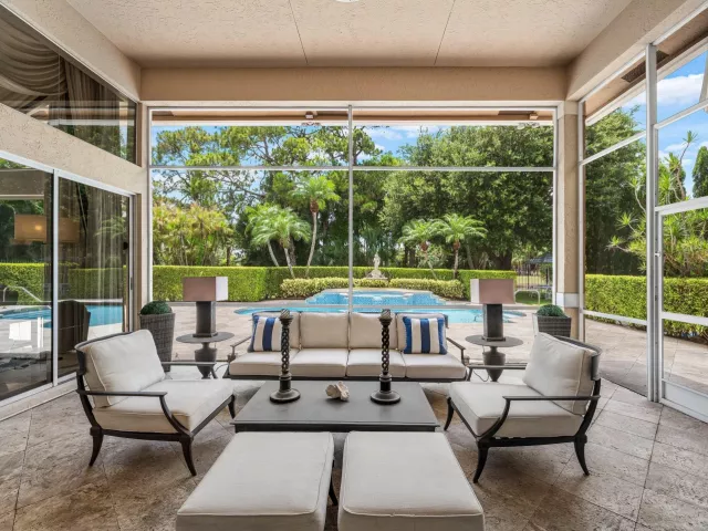 Продажа дома по адресу 1697 Mayacoo Lakes Boulevard - фото 9042270