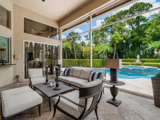 Продажа дома по адресу 1697 Mayacoo Lakes Boulevard - фото 9042272