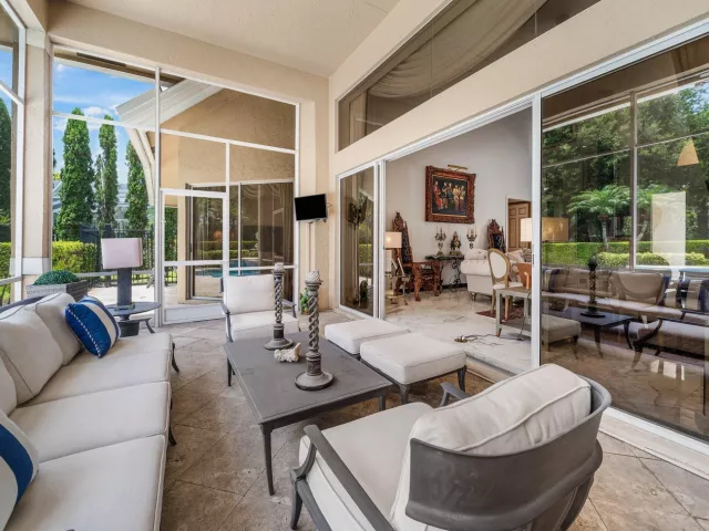 Продажа дома по адресу 1697 Mayacoo Lakes Boulevard - фото 9042275