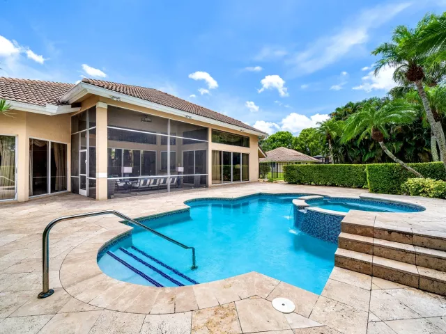 Продажа дома по адресу 1697 Mayacoo Lakes Boulevard - фото 9042287