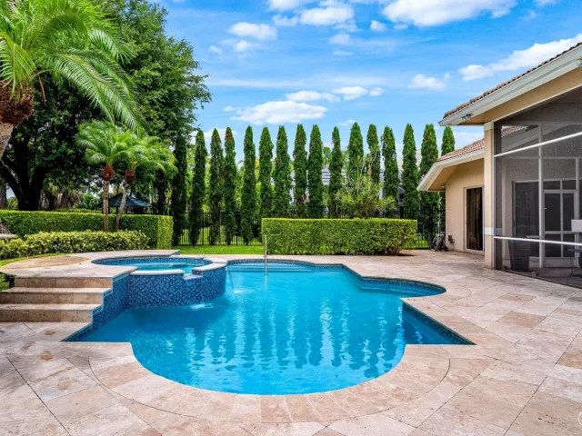 Продажа дома по адресу 1697 Mayacoo Lakes Boulevard - фото 9042291