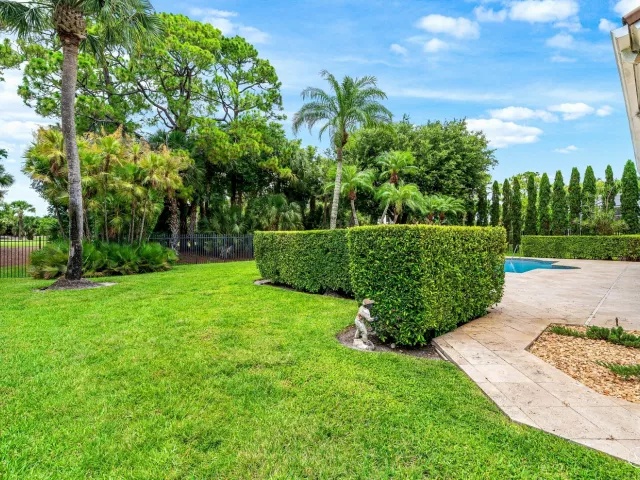 Продажа дома по адресу 1697 Mayacoo Lakes Boulevard - фото 9042297