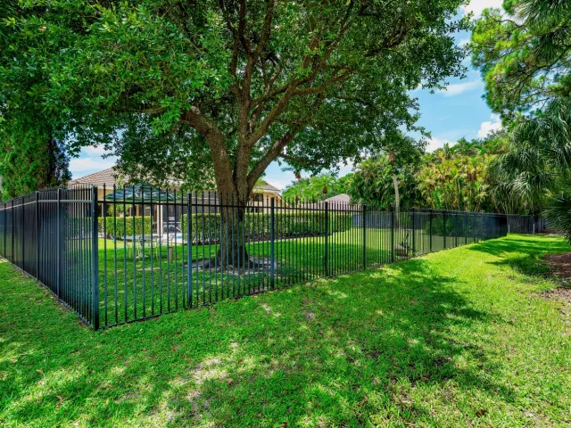 Продажа дома по адресу 1697 Mayacoo Lakes Boulevard - фото 9042311