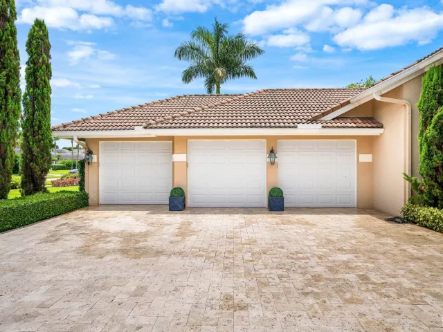 Продажа дома по адресу 1697 Mayacoo Lakes Boulevard - фото 9042181
