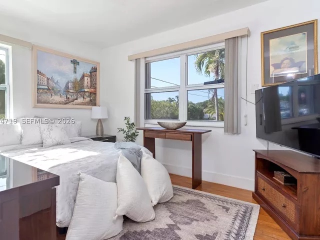 Продажа дома по адресу 6801 SW 27th St - фото 8859848