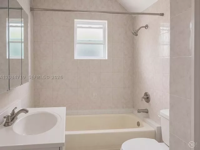 Продажа дома по адресу 6801 SW 27th St - фото 8859851