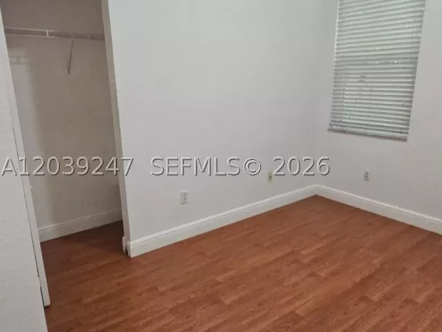 Продажа дома по адресу 4120 NE 22 ND CT - фото 8859725