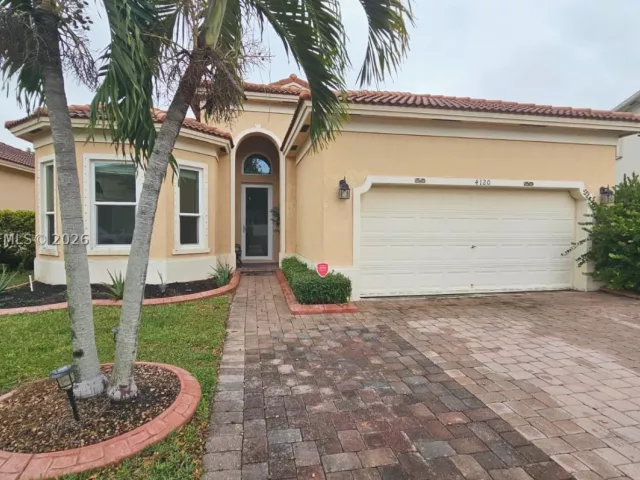 Продажа дома по адресу 4120 NE 22 ND CT - фото 8859713