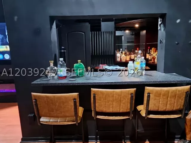 Продажа дома по адресу 4120 NE 22 ND CT - фото 8859715