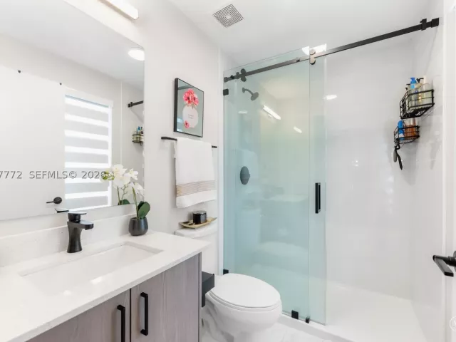 Продажа дома по адресу 25657 SW 144th Ave - фото 8849752