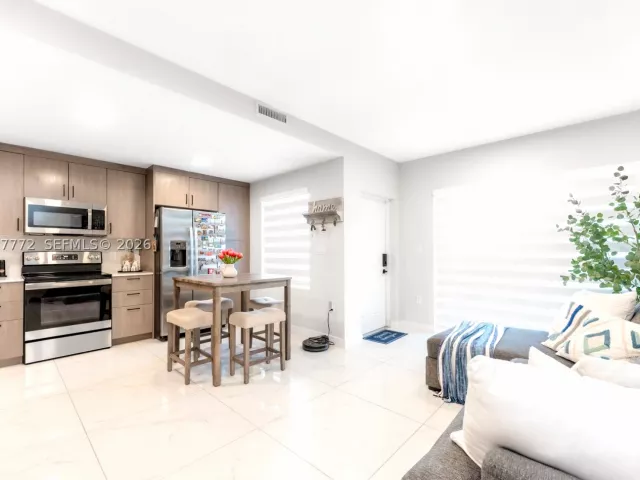 Продажа дома по адресу 25657 SW 144th Ave - фото 8849732