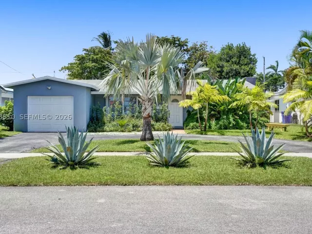 Продажа дома по адресу 4519 Monroe St - фото 8889097