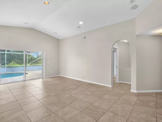 Продажа дома по адресу 467 SW 191st Terrace - фото 8922129