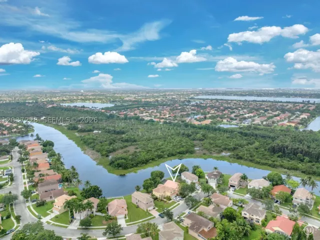 Продажа дома по адресу 467 SW 191st Terrace - фото 8922122