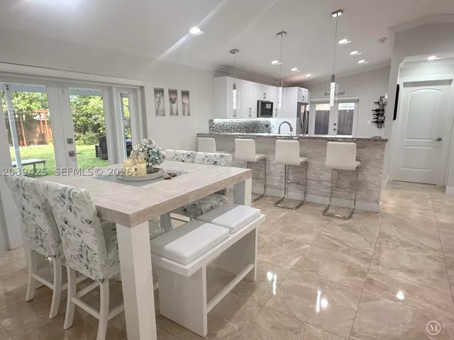 Продажа дома по адресу 19331 NW 57th Ct - фото 8900949