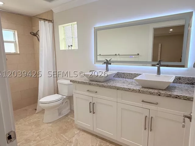 Продажа дома по адресу 19331 NW 57th Ct - фото 8900953