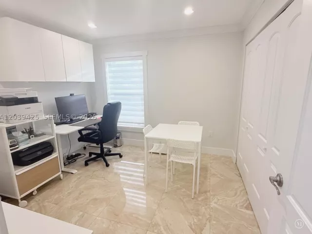 Продажа дома по адресу 19331 NW 57th Ct - фото 8900955