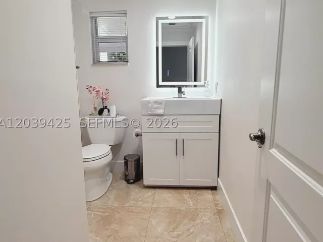Продажа дома по адресу 19331 NW 57th Ct - фото 8900956