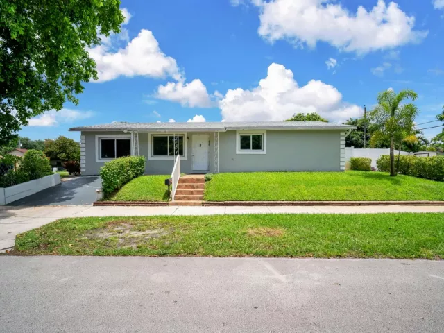 Продажа дома по адресу 7321 Cody Street - фото 9380795