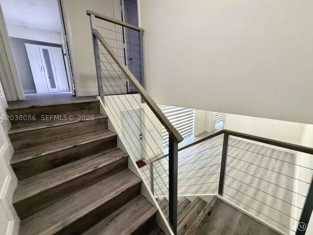 Продажа дома по адресу 2565 Garden Ct - фото 9007113