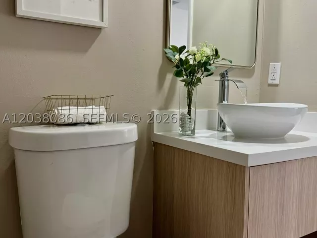 Продажа дома по адресу 2565 Garden Ct - фото 9007110