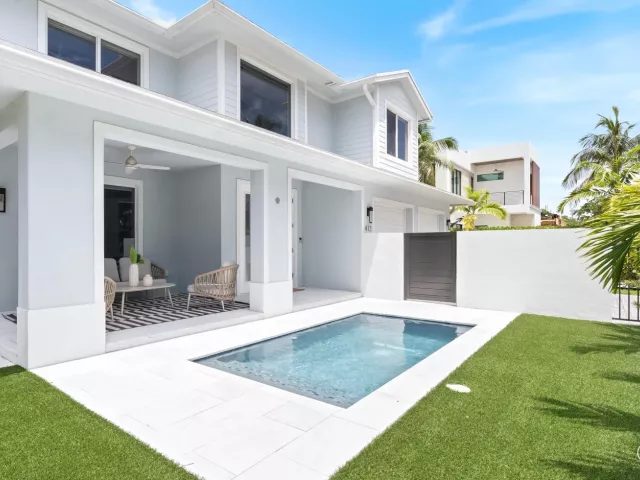 Продажа дома по адресу 412 SE 4th Avenue - фото 9266387