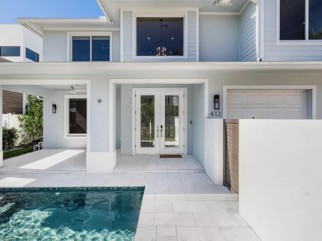 Продажа дома по адресу 412 SE 4th Avenue - фото 9266389
