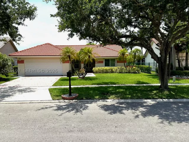 Продажа дома по адресу 16328 NW 11th St - фото 8919470