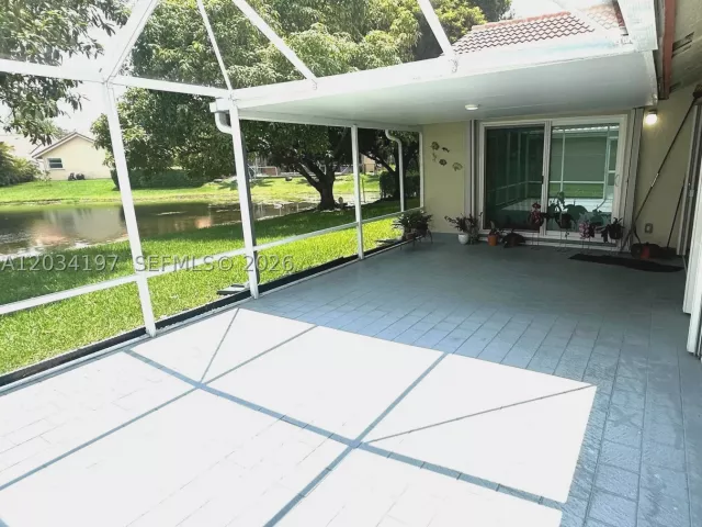 Продажа дома по адресу 16328 NW 11th St - фото 8919475