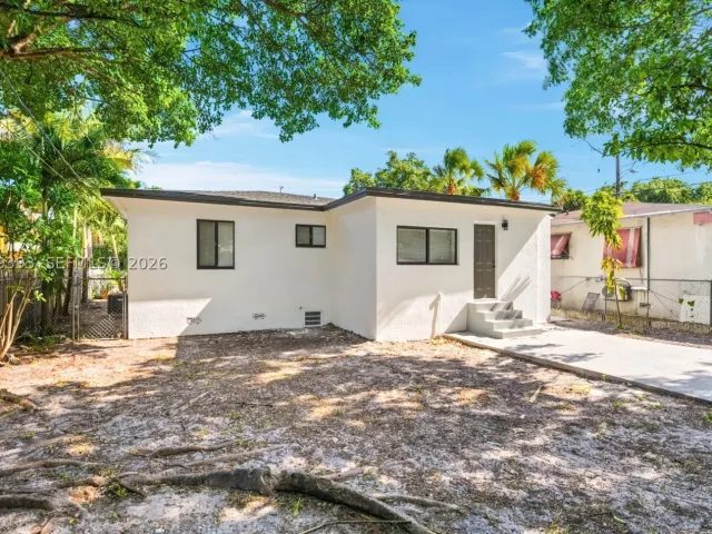 Продажа дома по адресу 1491 NW 55th Ter - фото 9376474