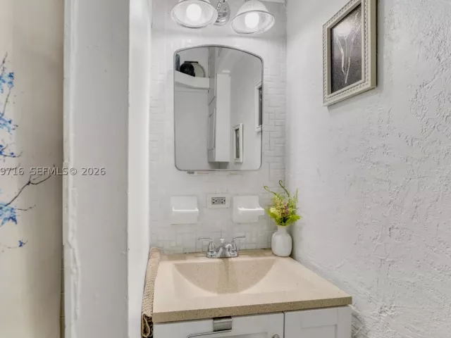 Продажа дома по адресу 551 NW 99th Way - фото 8923293