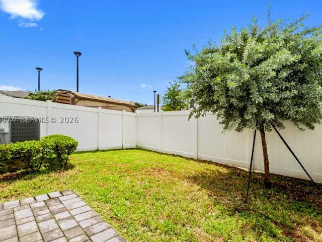 Продажа дома по адресу 20380 NW 5th Ct - фото 8984756