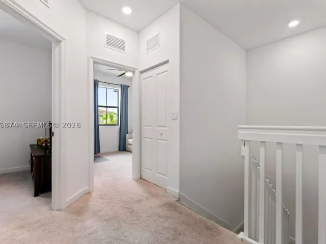 Продажа дома по адресу 20380 NW 5th Ct - фото 8984765