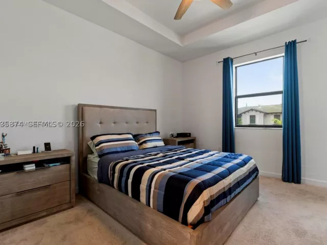 Продажа дома по адресу 20380 NW 5th Ct - фото 8984768