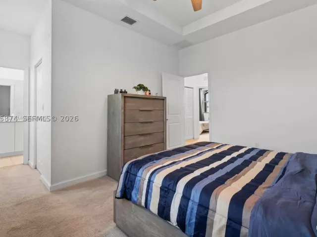 Продажа дома по адресу 20380 NW 5th Ct - фото 8984770