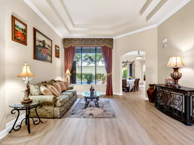 Продажа дома по адресу 16211 Rosecroft Terrace - фото 8927461