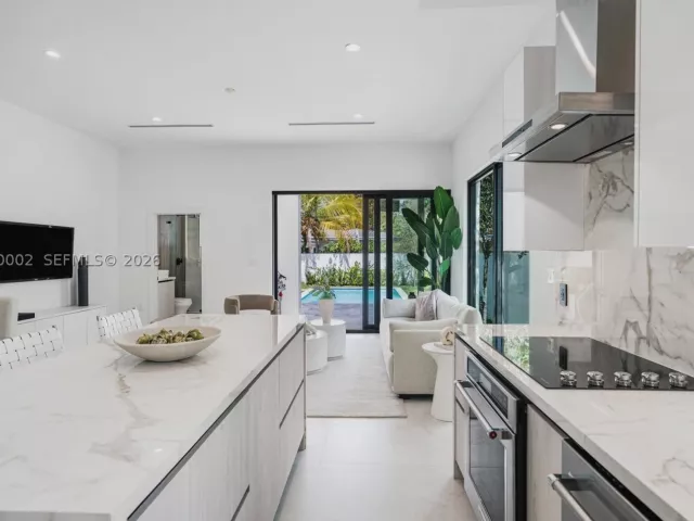 Продажа дома по адресу 2939 SW 21st st - фото 8896650