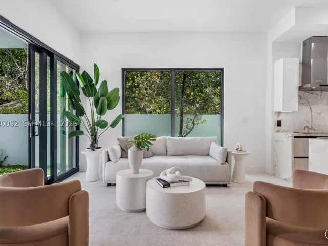 Продажа дома по адресу 2939 SW 21st st - фото 8896653