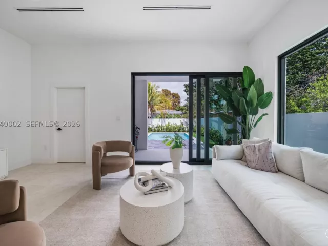 Продажа дома по адресу 2939 SW 21st st - фото 8896654