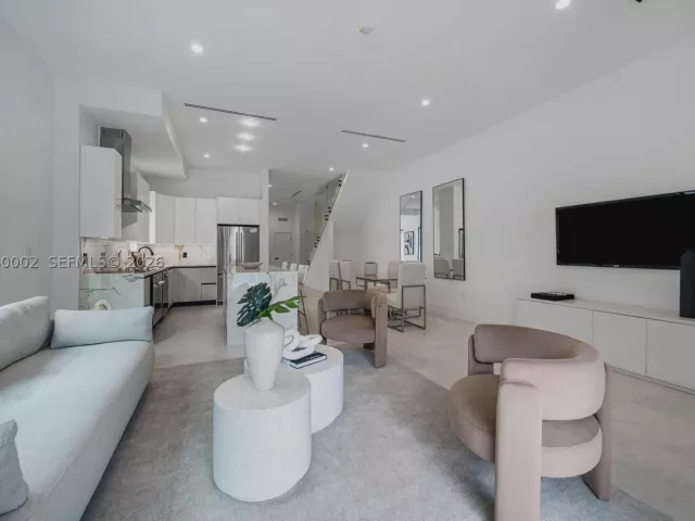 Продажа дома по адресу 2939 SW 21st st - фото 8896656