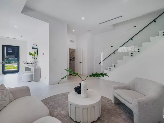Продажа дома по адресу 2939 SW 21st st - фото 8896645
