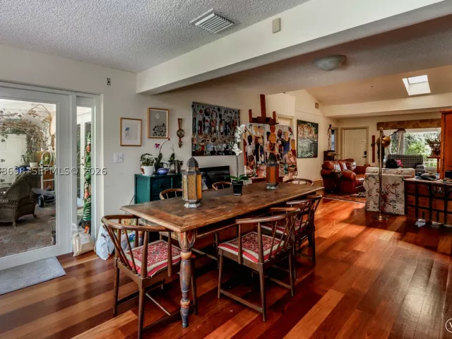 Продажа дома по адресу 1251 Buchanan St - фото 8877748