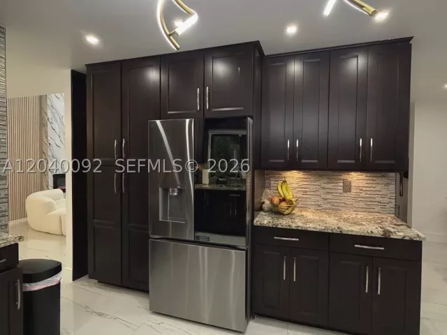 Продажа дома по адресу 854 NW 132nd Ct - фото 8860273