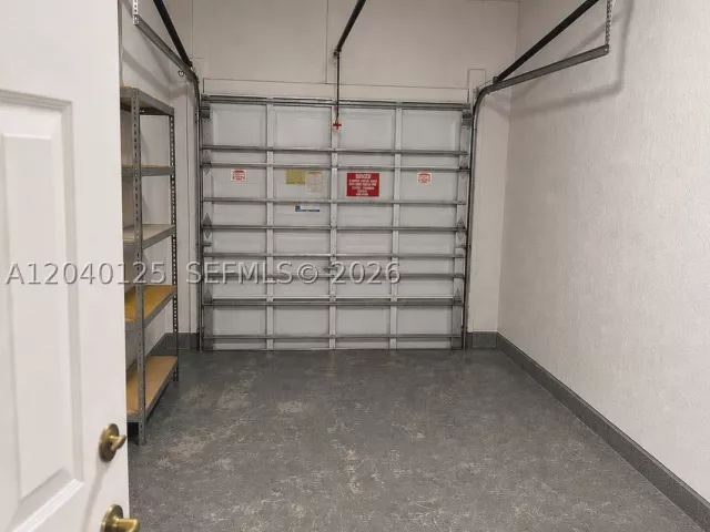 Продажа дома по адресу 12488 SW 122nd St - фото 8860090