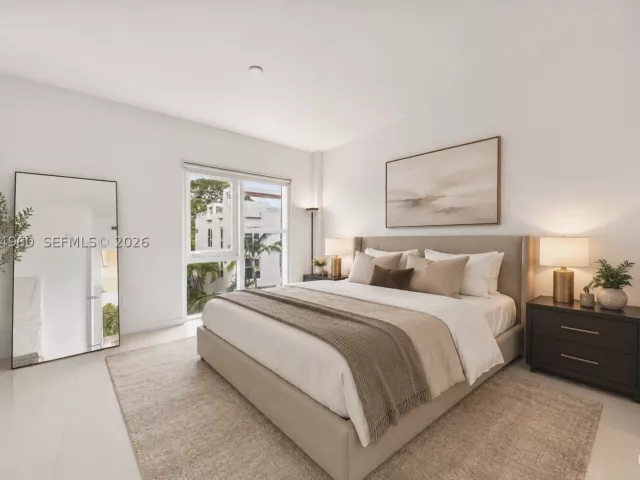 Продажа дома по адресу 455 NE 39th 311 - фото 8925797