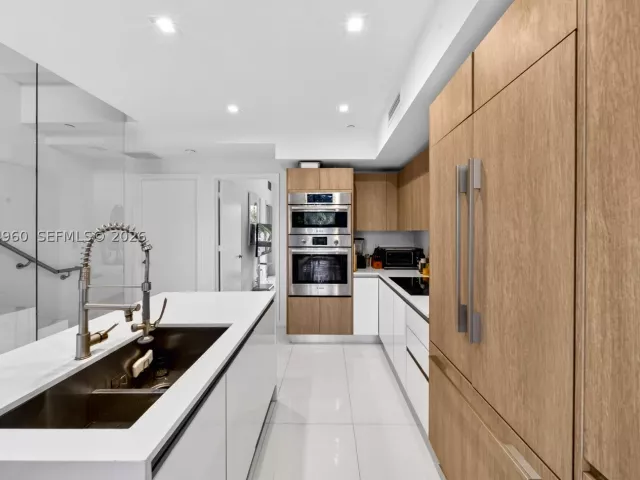 Продажа дома по адресу 455 NE 39th 311 - фото 8925794