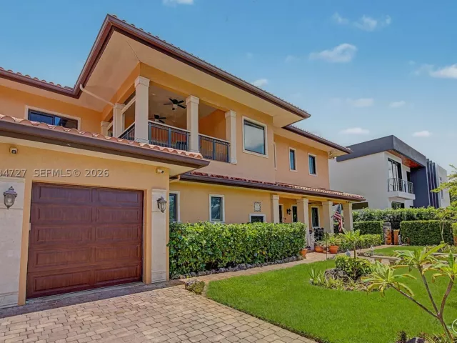 Продажа дома по адресу 4251 SW 11th St - фото 8860288