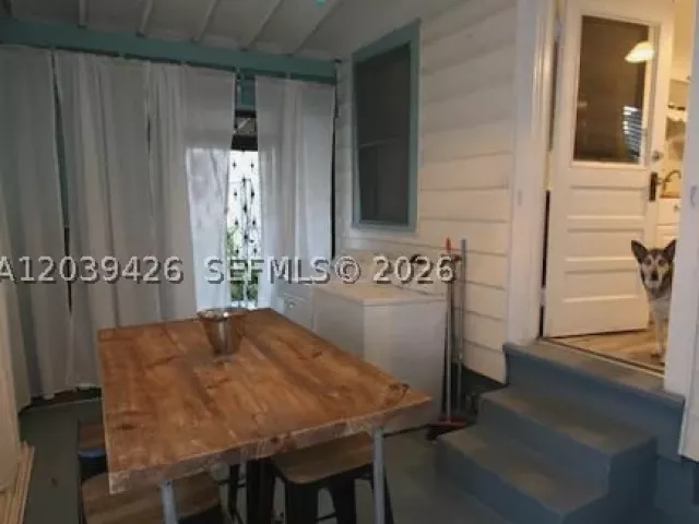 Продажа дома по адресу 100 NE 5th St - фото 8913084